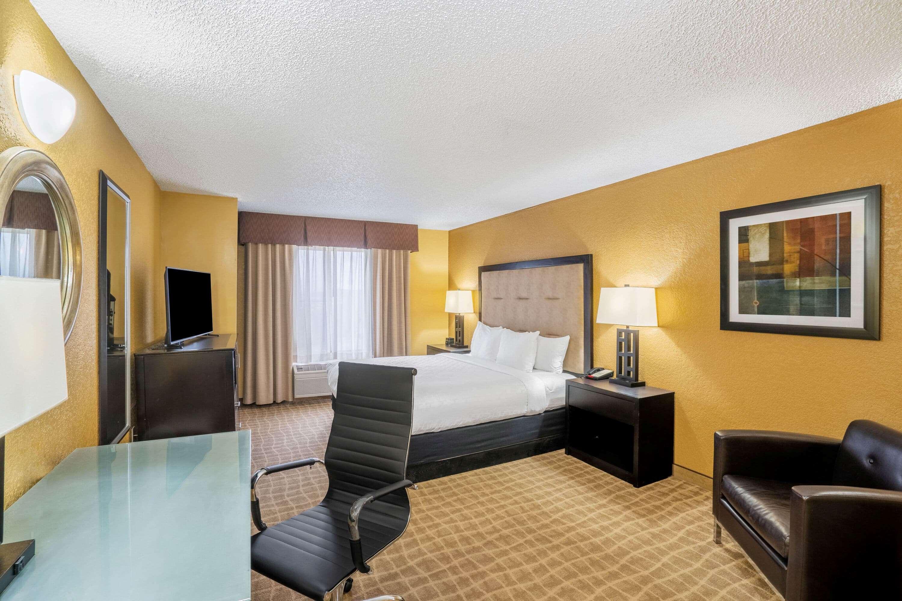 Hotel La Quinta By Wyndham Hot Springs Esterno foto