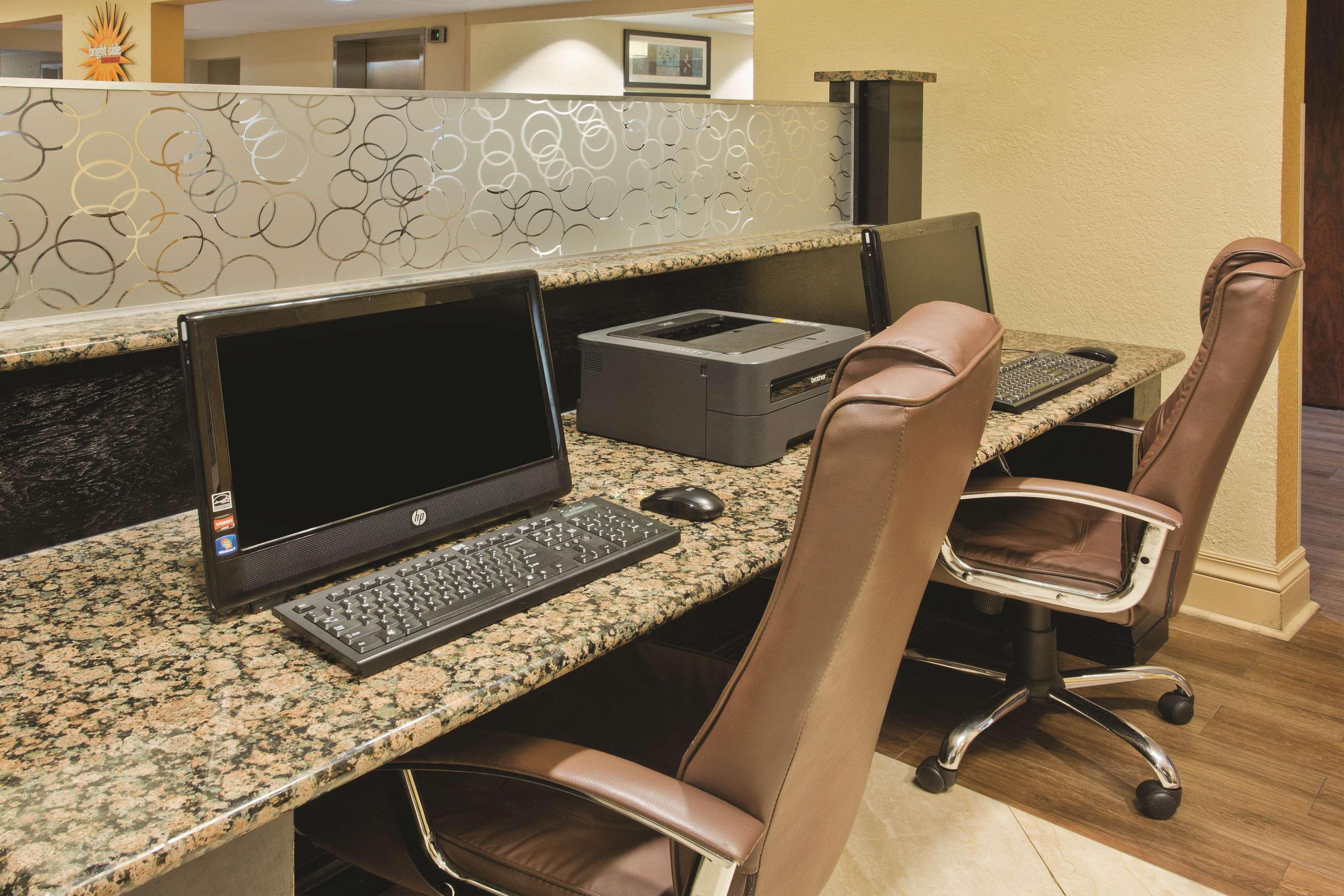 Hotel La Quinta By Wyndham Hot Springs Esterno foto